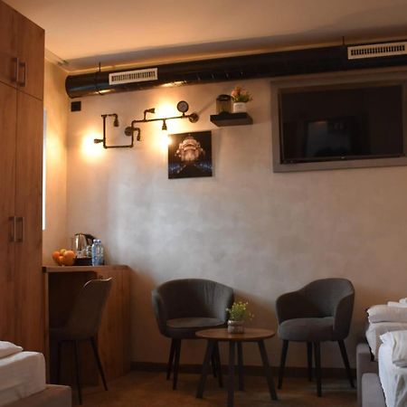 Urban Lodge Belgrado Buitenkant foto