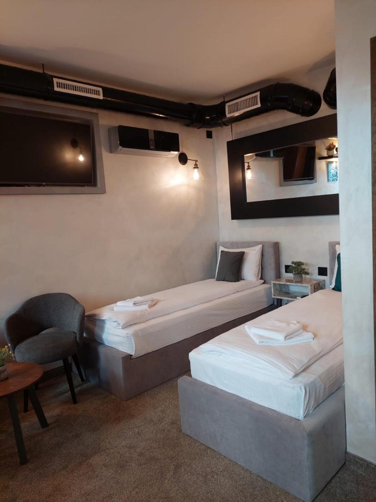 Urban Lodge Belgrado Buitenkant foto