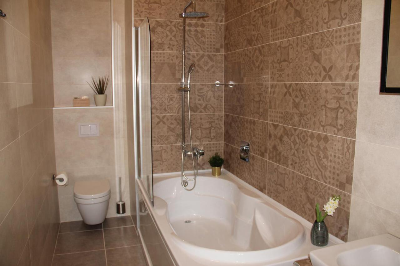 Urban Lodge Belgrado Buitenkant foto